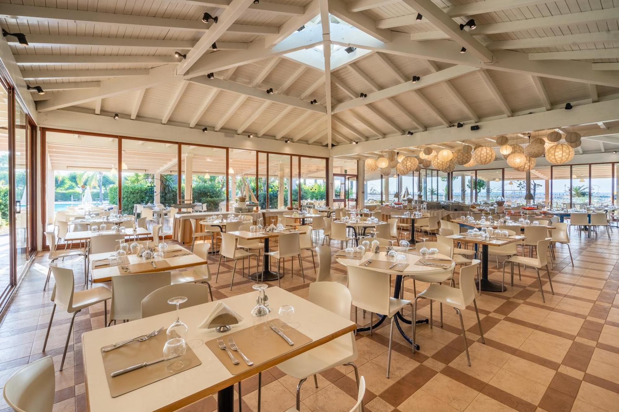 Le Dune Beach Club Мессина Экстерьер фото