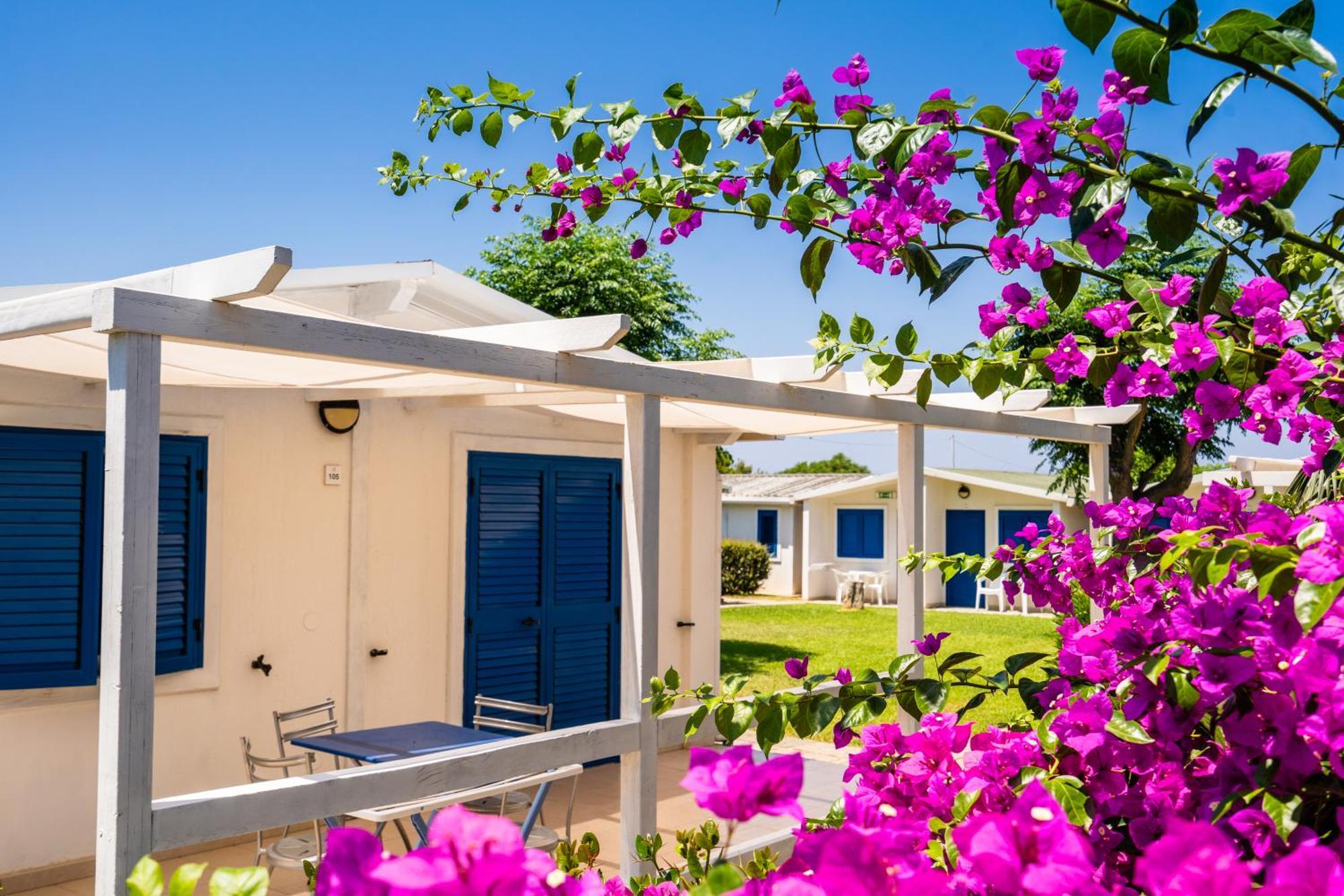 Le Dune Beach Club Мессина Экстерьер фото